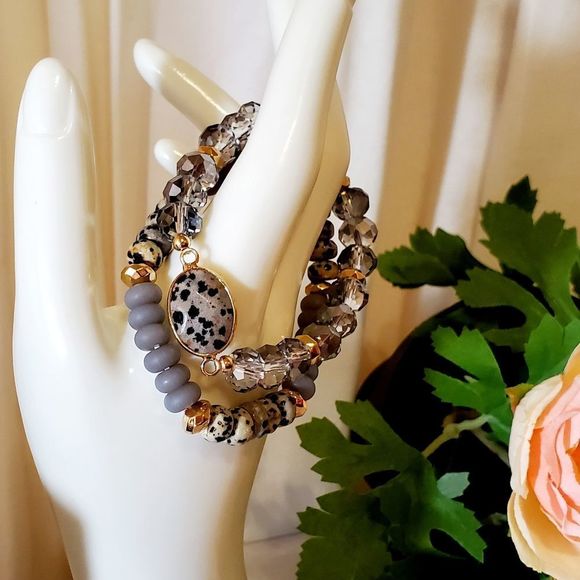 𝅺dalmatian Jasper Stone and Glass Beaded Bracelet Set - Picture 2 of 5